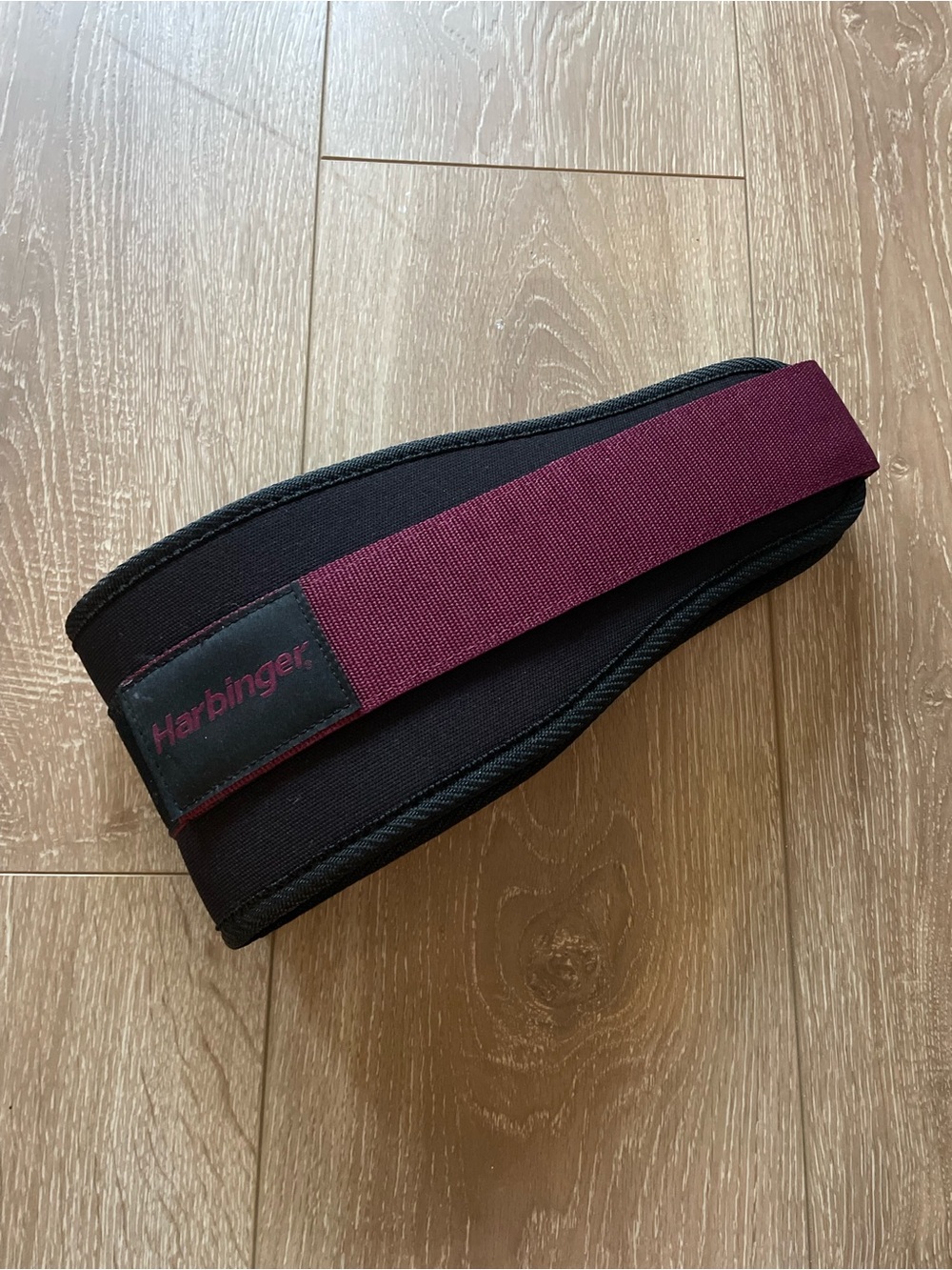 NWOT Harbinger Women’s Black and Burgundy Weightlifting Belt